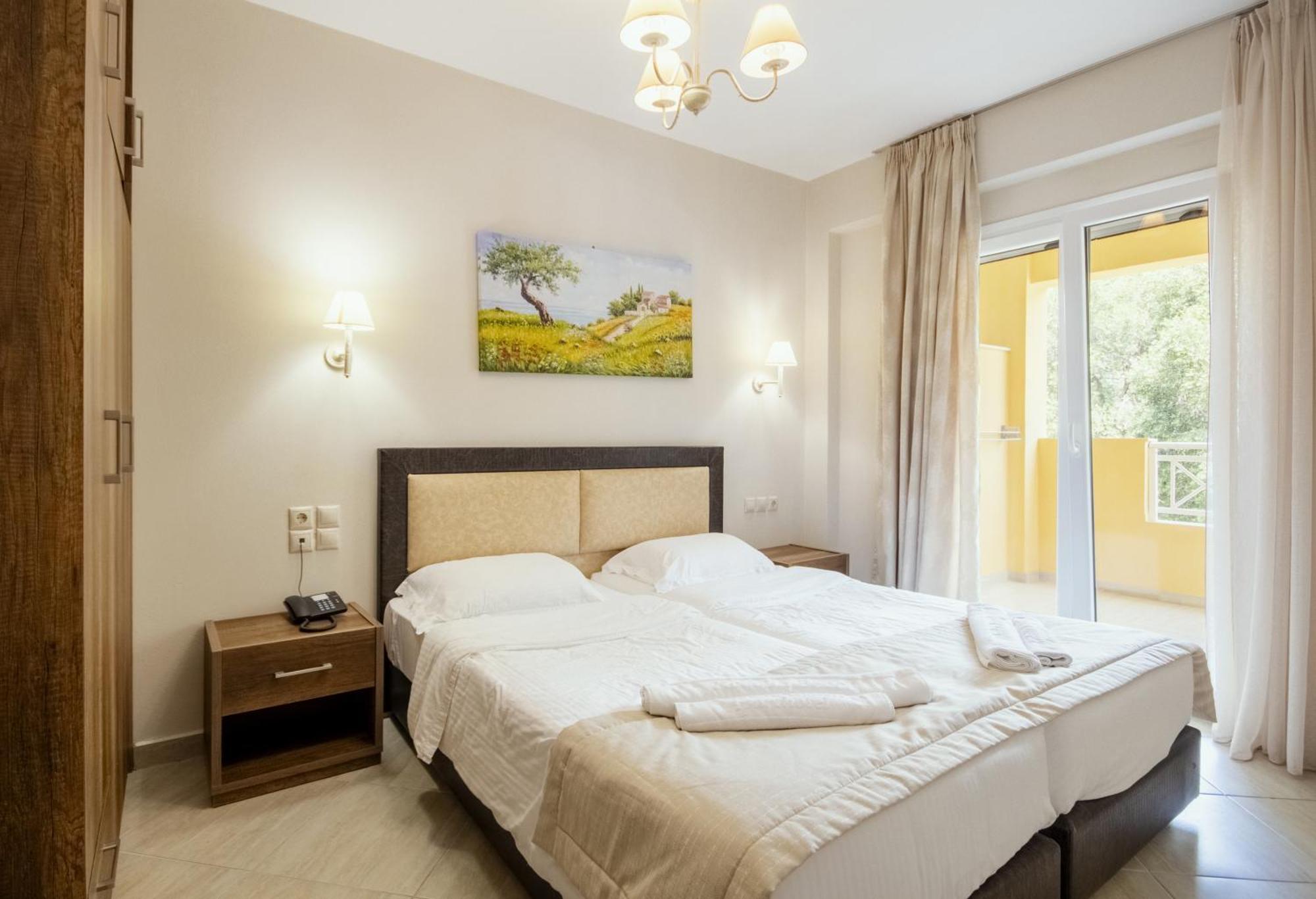 Robolla Beach Aparthotel Roda  Pokoj fotografie