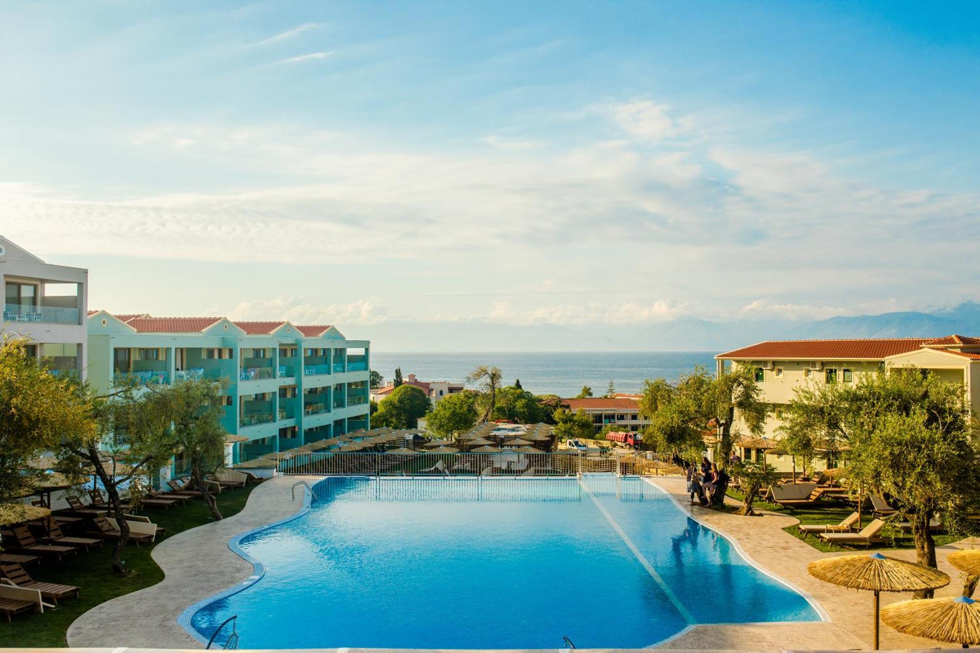 Robolla Beach Aparthotel Roda  Exteriér fotografie
