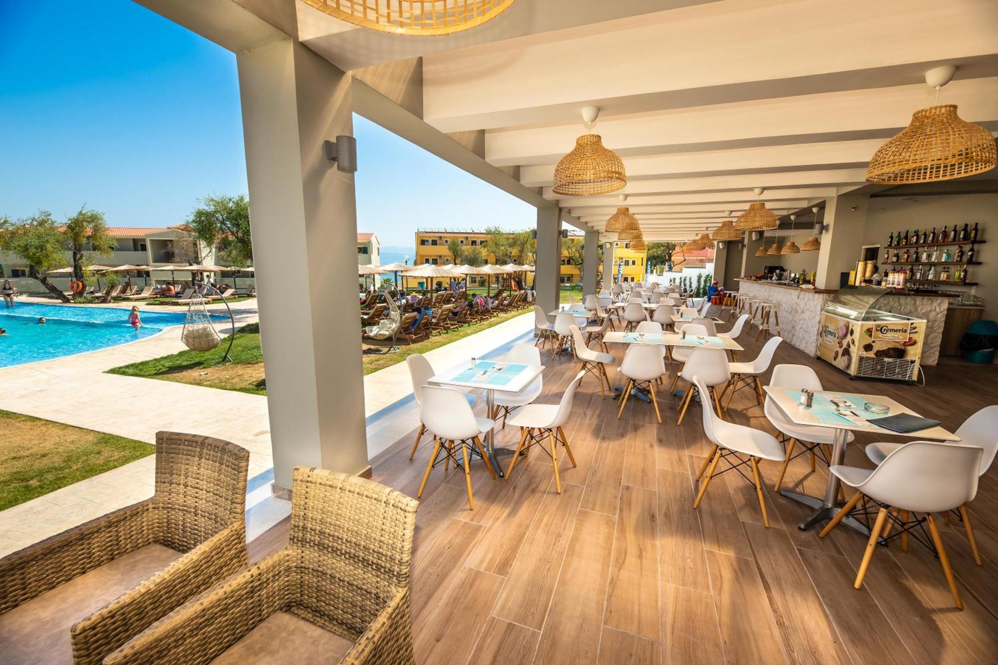 Robolla Beach Aparthotel Roda  Exteriér fotografie