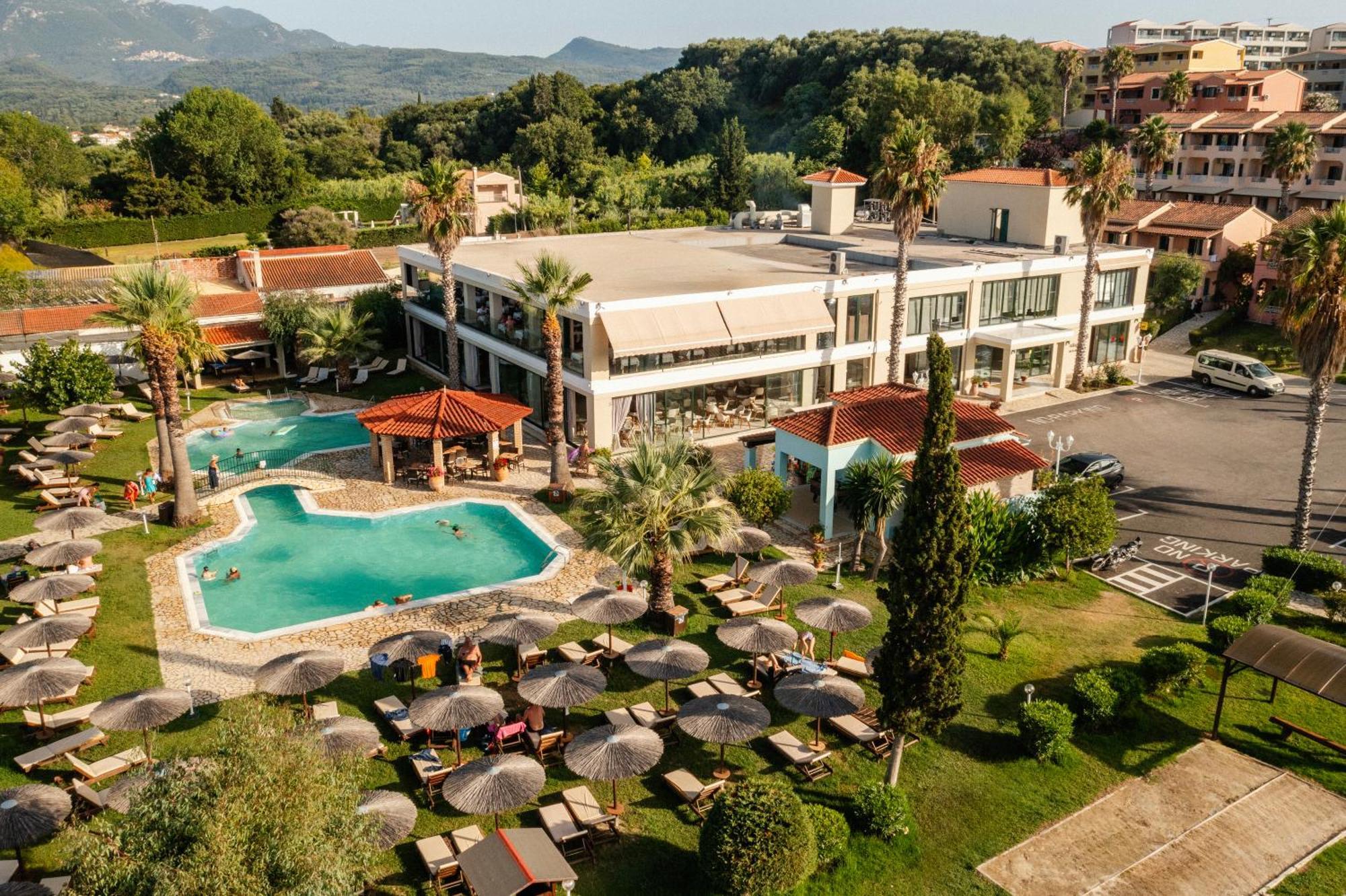 Robolla Beach Aparthotel Roda  Exteriér fotografie